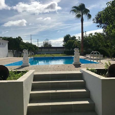 Villa Pilonga Dos Hermanas Extérieur photo